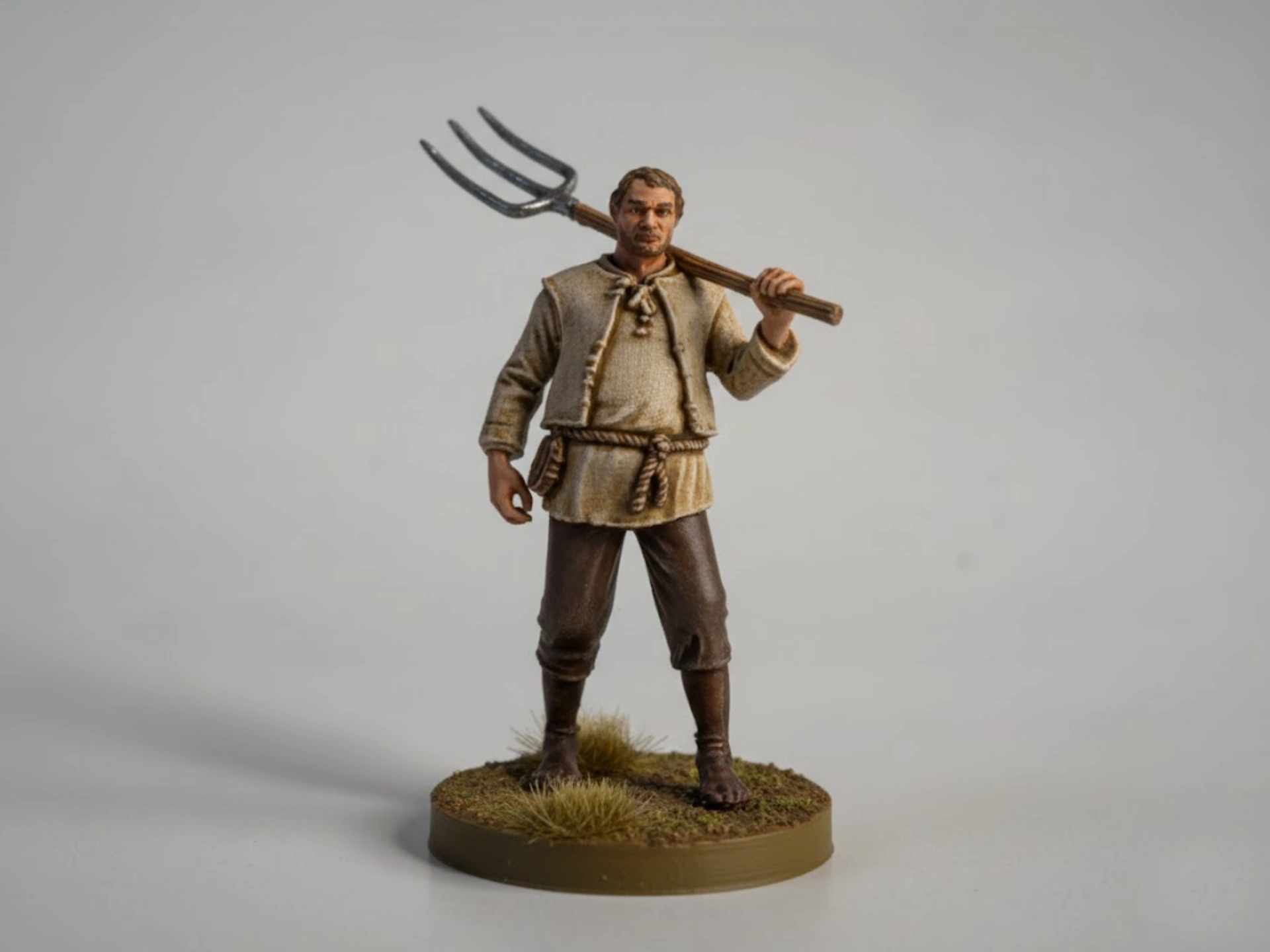 Farmer - D&D Mini [34mm] [No Base]
