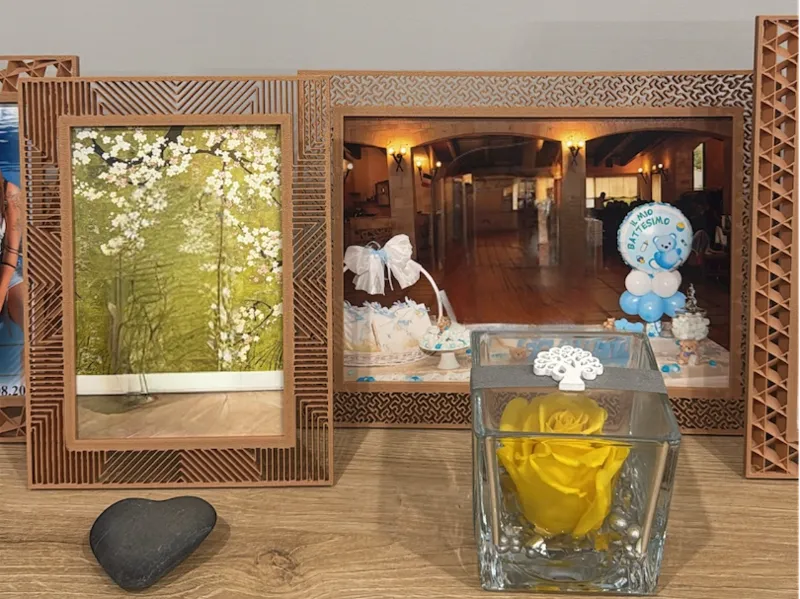 Customizable frame with infill - PHOTO 153X104