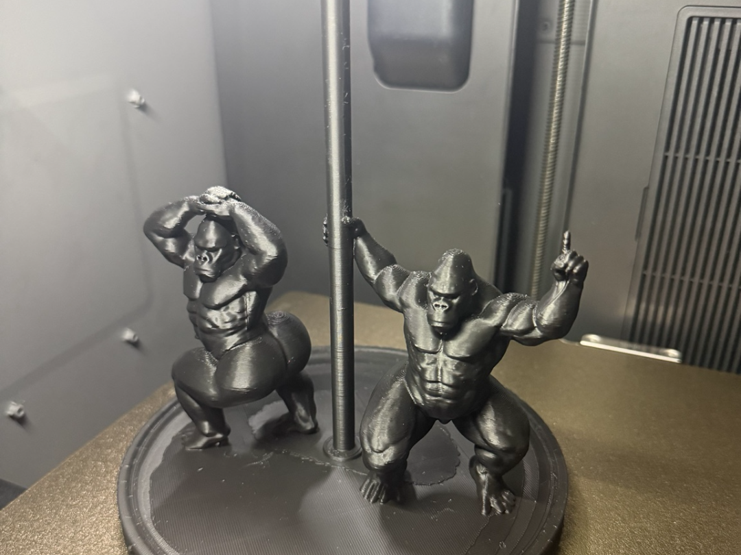 Thick Gorillas Dancing. Also Toiletroll holder.