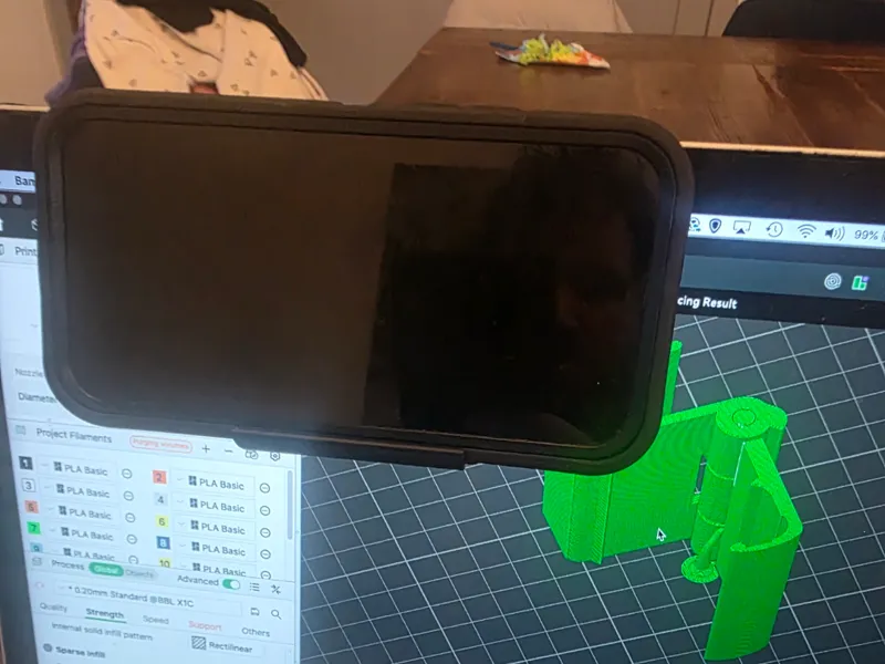 Print in place airplane phone holder