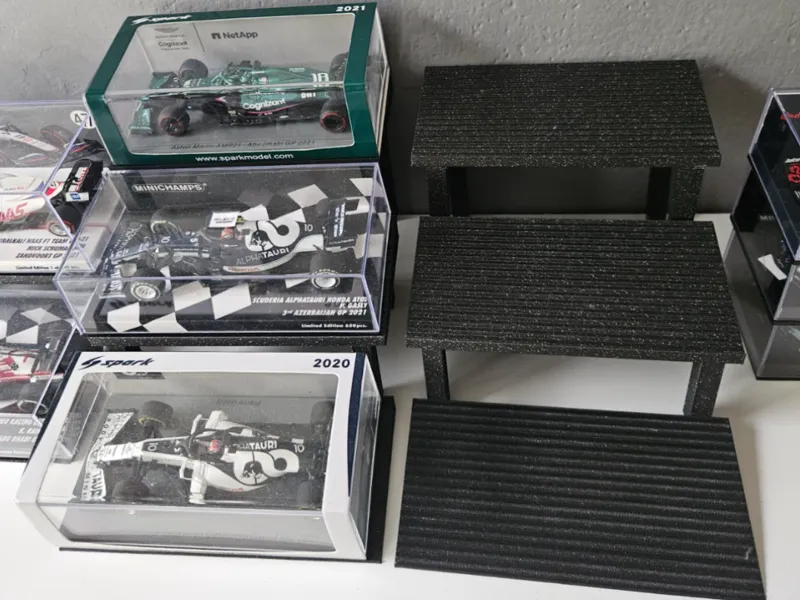 Stackable stand for F1 models
