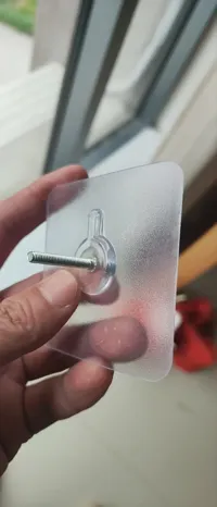 带孔的中间底座（适配螺丝墙贴）