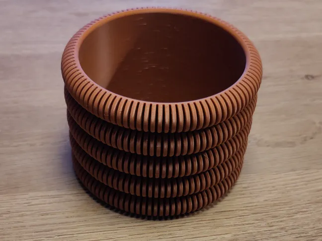 Japandi style pencil holder