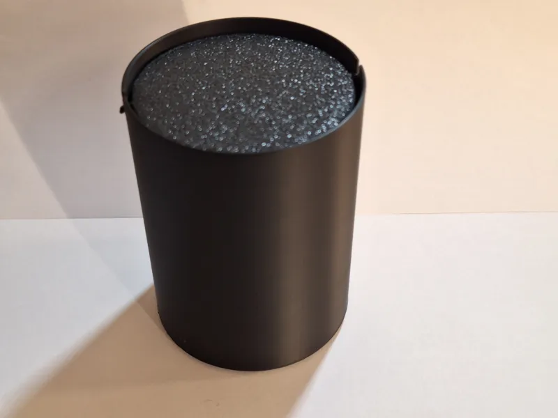 Swingy - the desk trash can