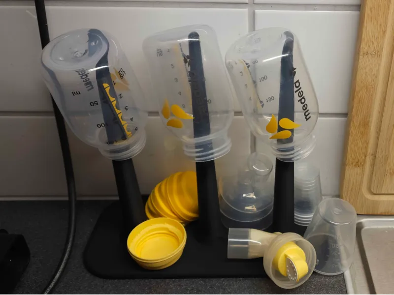 Baby bottle holder