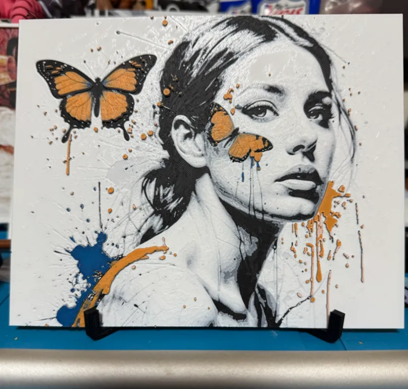 hueforge bella mujer  con mariposas 