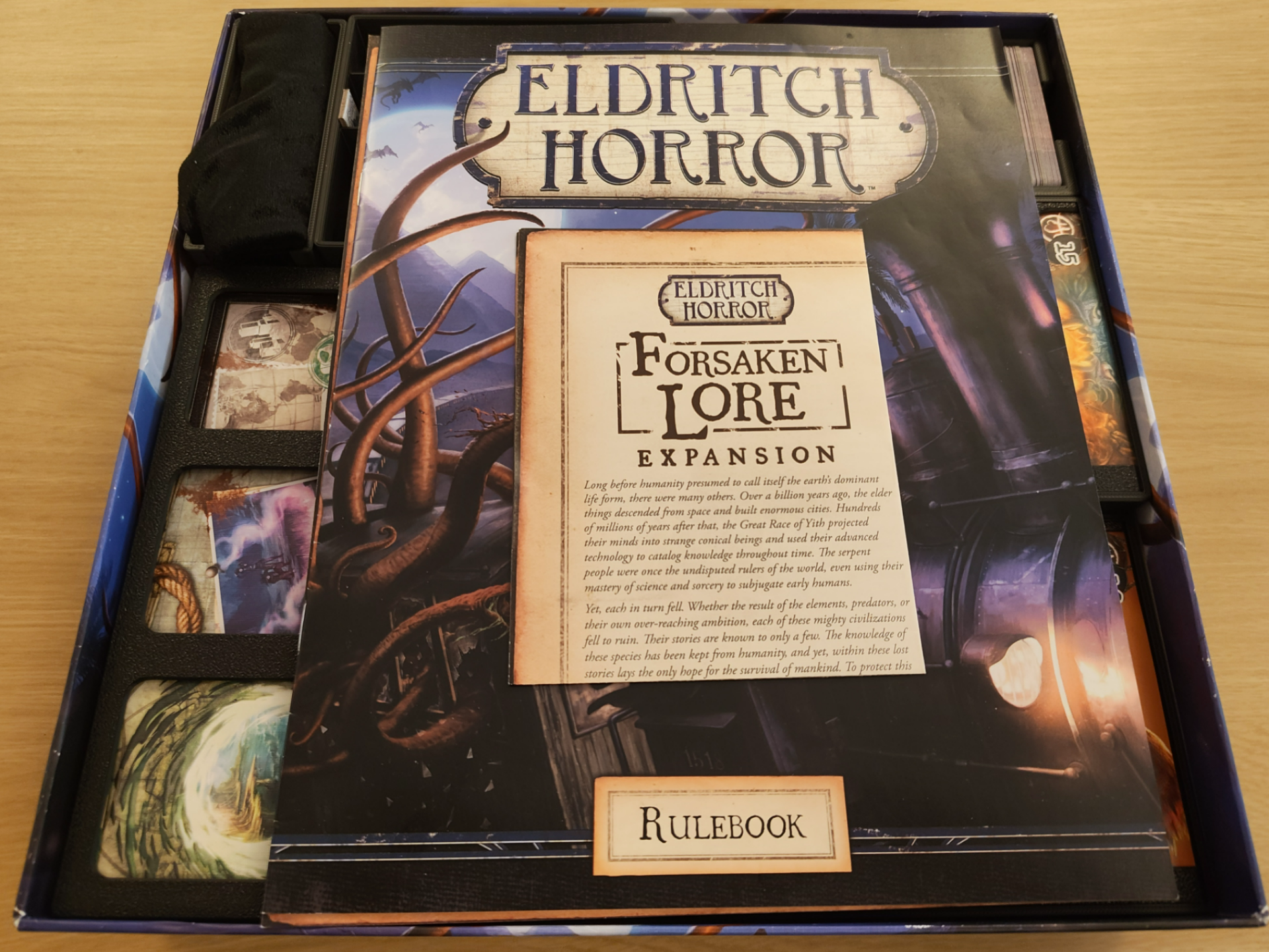 Eldritch Horror (+Forsaken Lore) boardgame insert