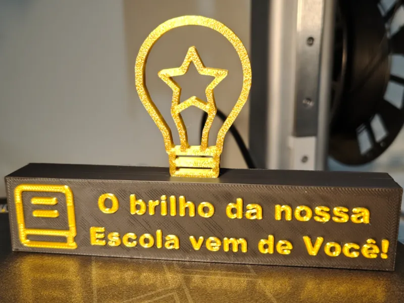 Troféu de reconhecimento para alunos