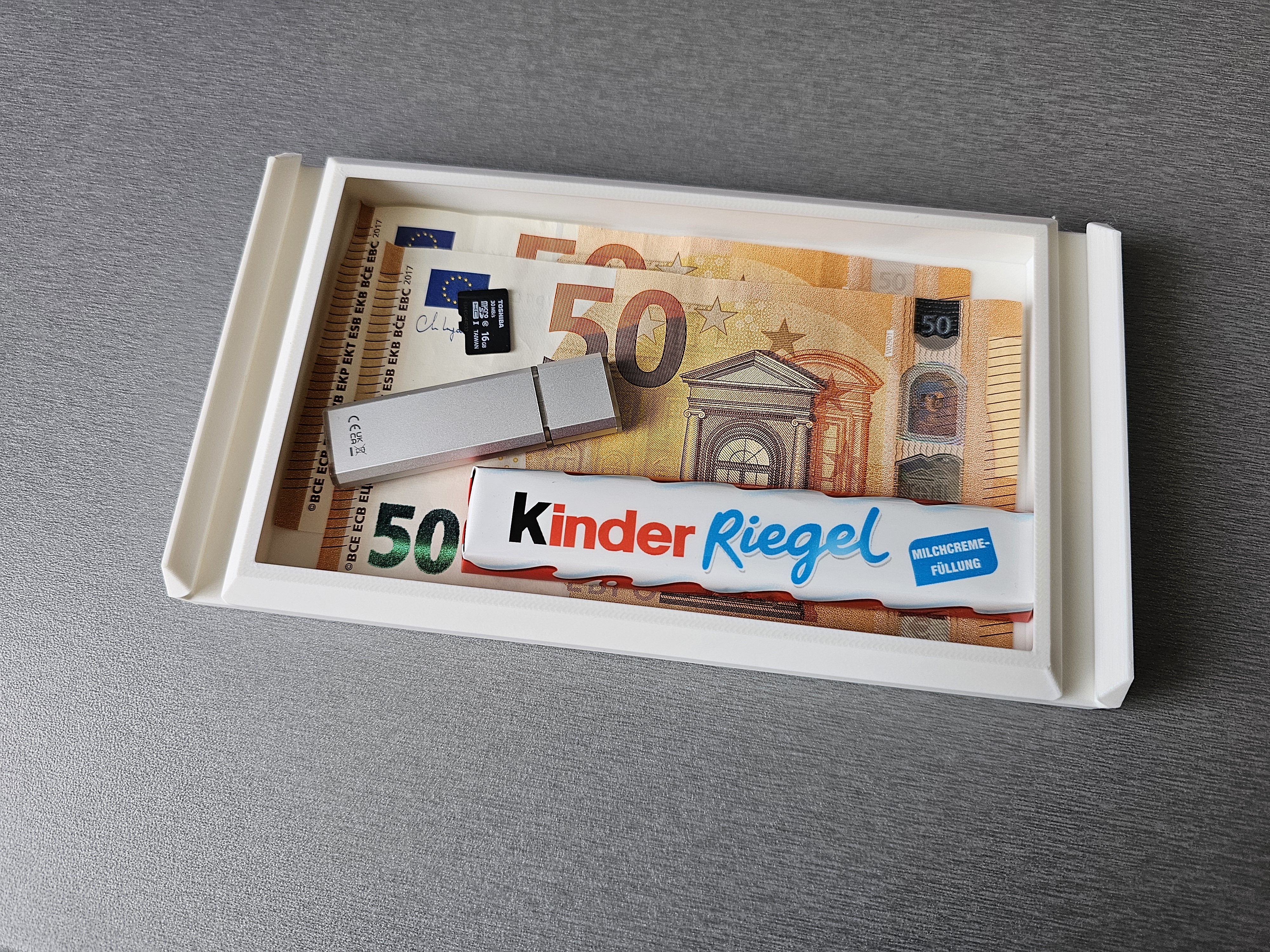 Miniatura 6 do modelo 3D Secret drawer