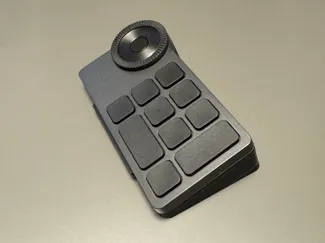 XPPen Wireless Shortcut Remote Tilted Stand