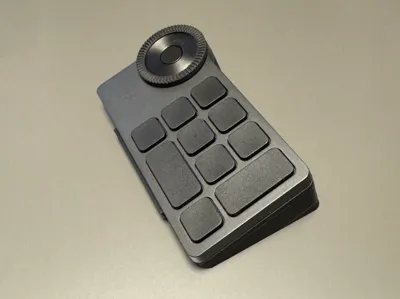 XPPen Wireless Shortcut Remote Tilted Stand
