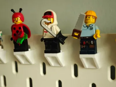 Skadis Brick minifigure stand