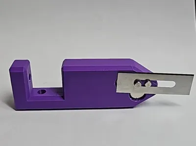 Blade holder Test