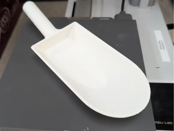 Pelle magnétique pour machine à glaçons et plage