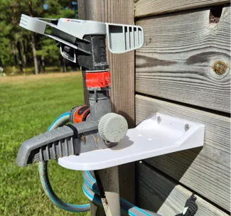 Gardena sprinkler wall mount