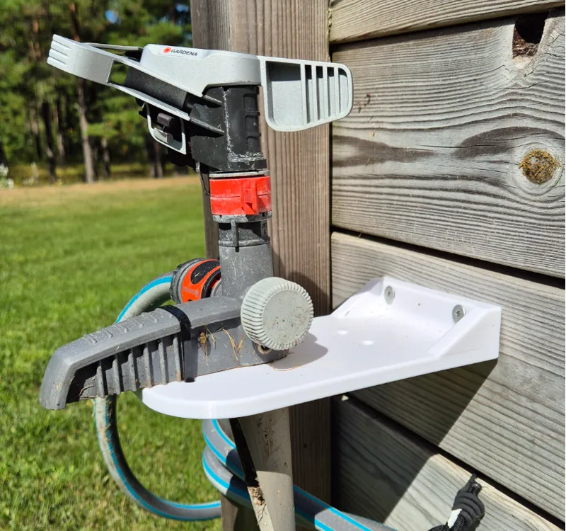 Gardena sprinkler wall mount