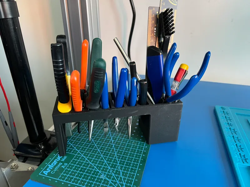 桌面钳子收纳 Desktop pliers collection 