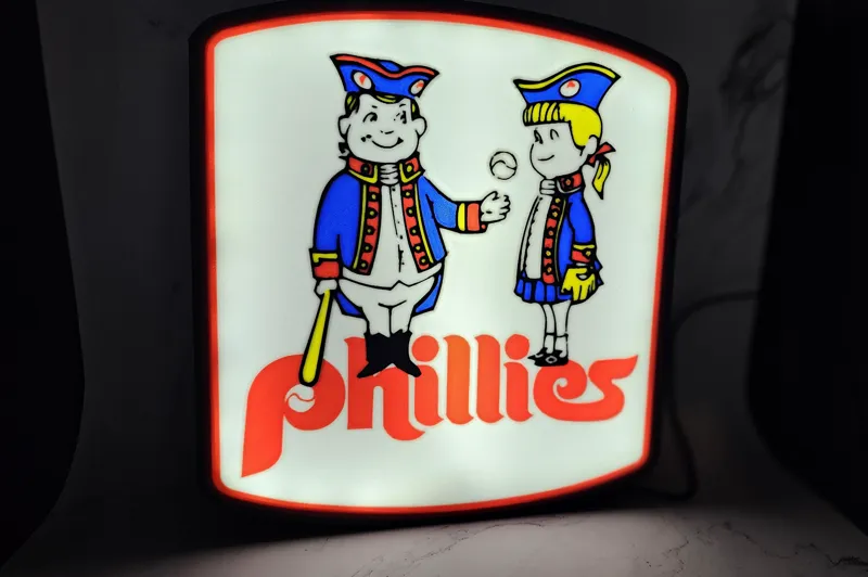 Phillies - 1970s Phil & Phillis LED light Box
