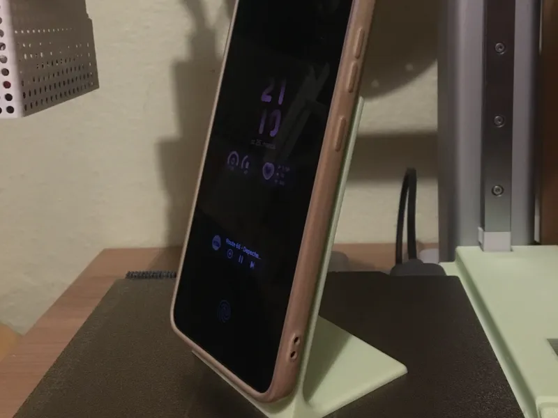 MagSafe Phone Stand