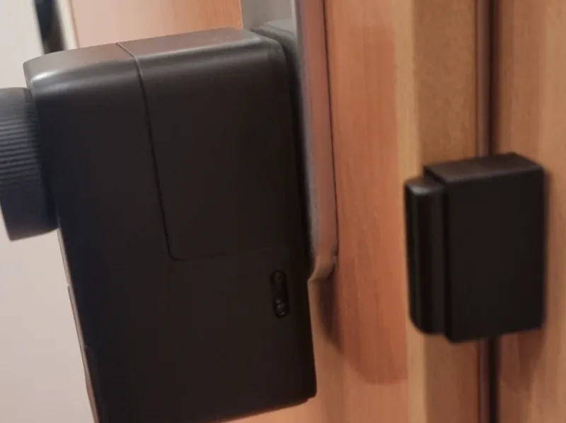 Switchbot lock pro magnet