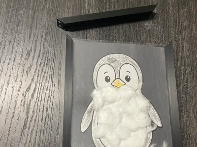 Kid's artwork frame