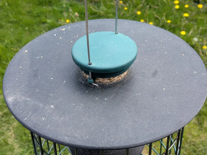 Regenhaube für Futterständer Vogelfutter Säule