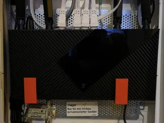 Router Halterung für Hager Multimediaschrank