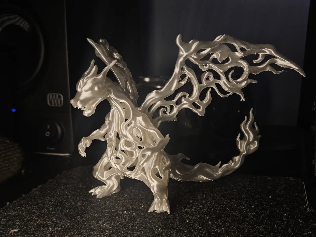 Charizard Elemental: Voronoi Art Edition view 2