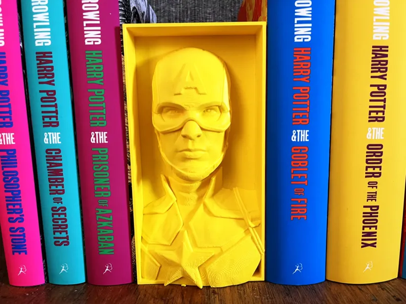 Capitan America Book Nook/Wall mount