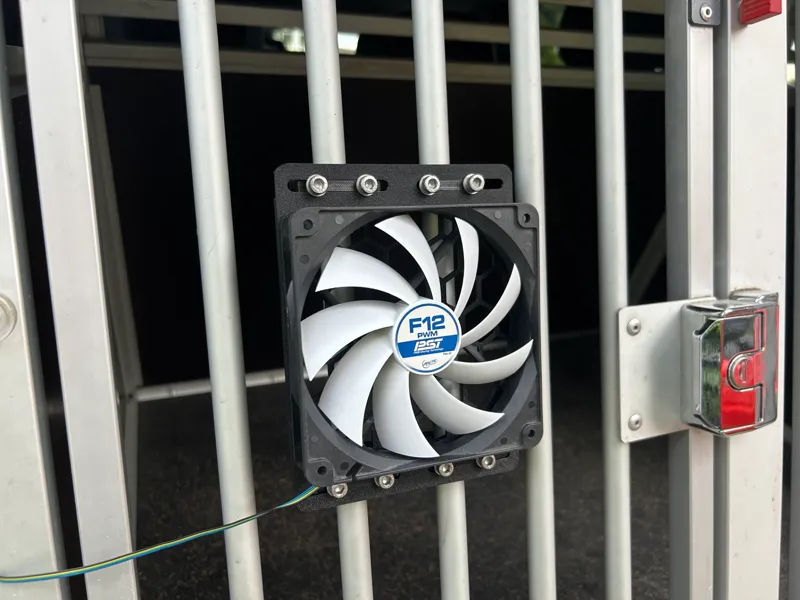 Car Dog Box Ventilation Fan – 120mm PC Fan Mount