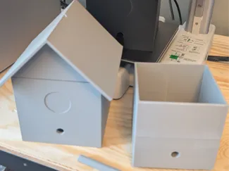 Birdhouse Geocache - Perch Pin 2.0