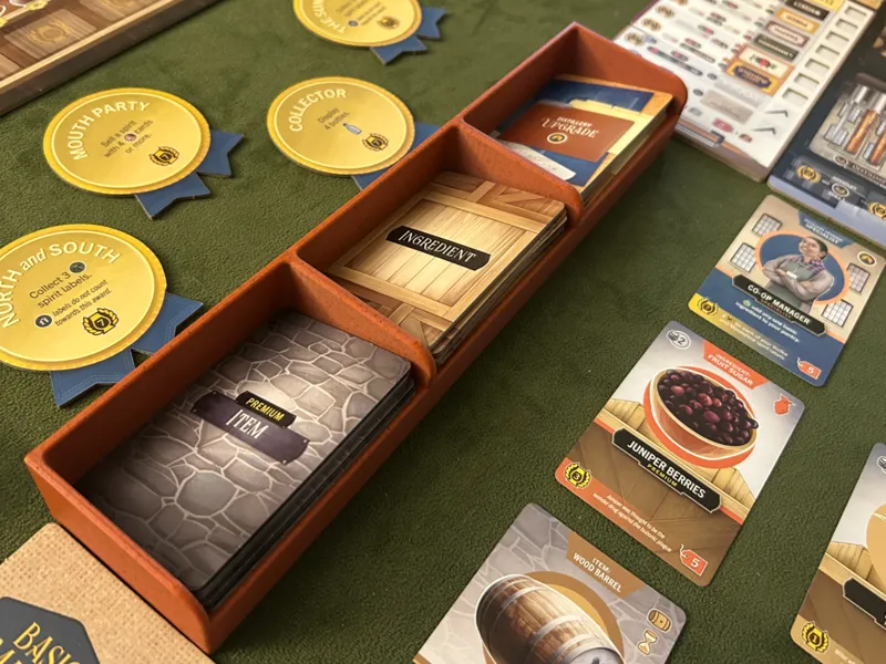 Distilled Premium Market Card Tray