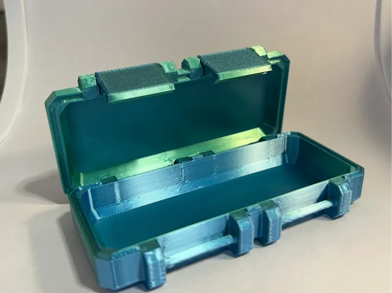 very strong double hinged box!