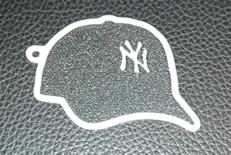 llavero gorra NY new york 2d