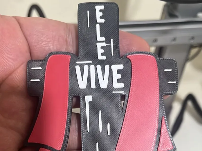 ELE VIVE - LEMBRANCINHA