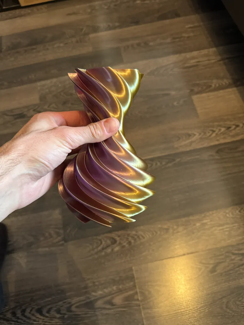 Twisted Vase 