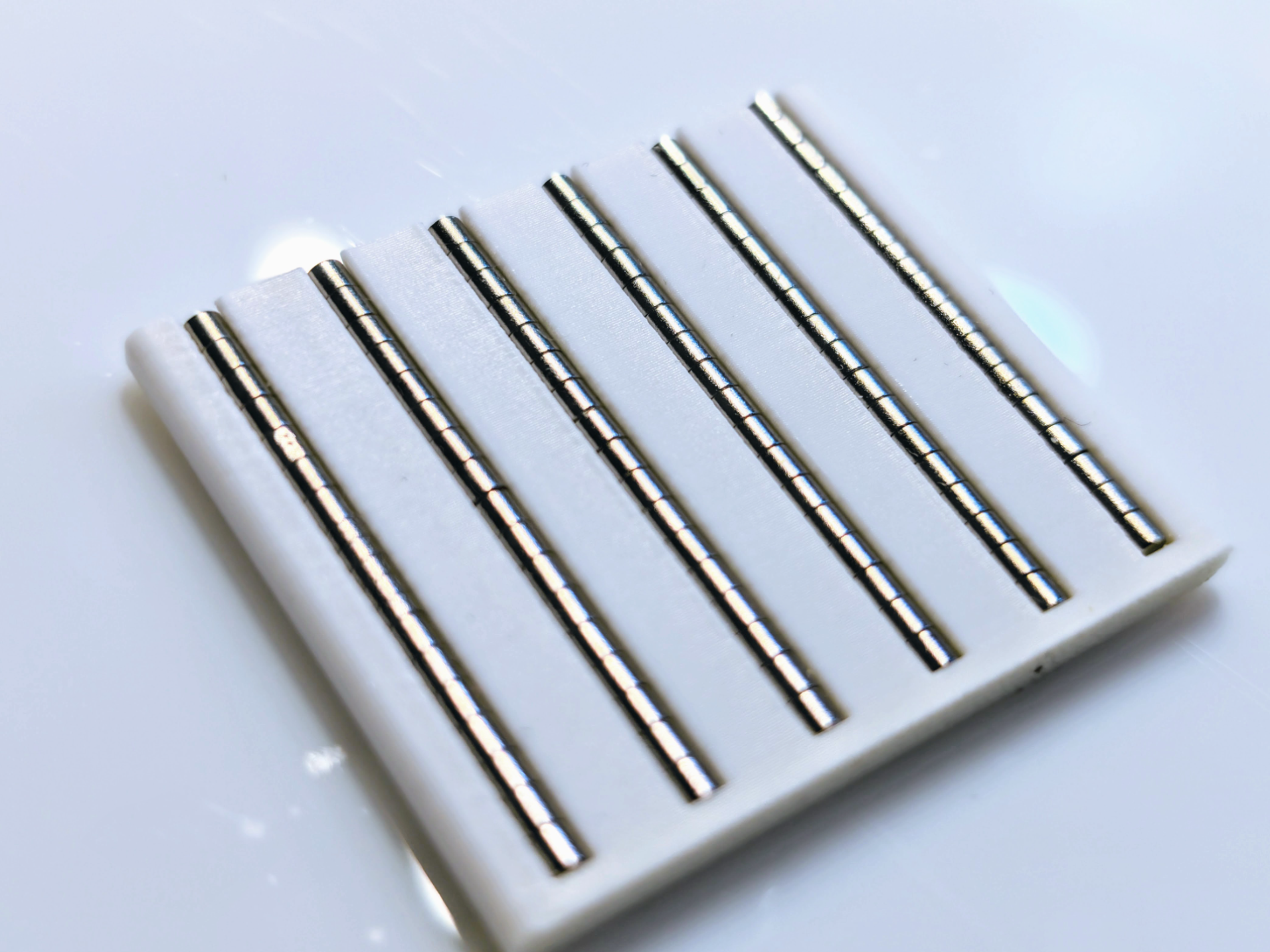 Modular Double-sided 2mm Magnet Holder Tray