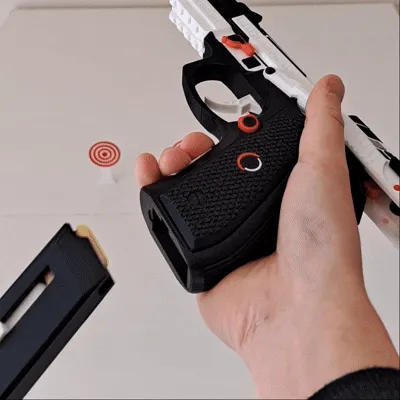 Beretta Dezastre - Functional Toy (Collab w Myuto) view 2