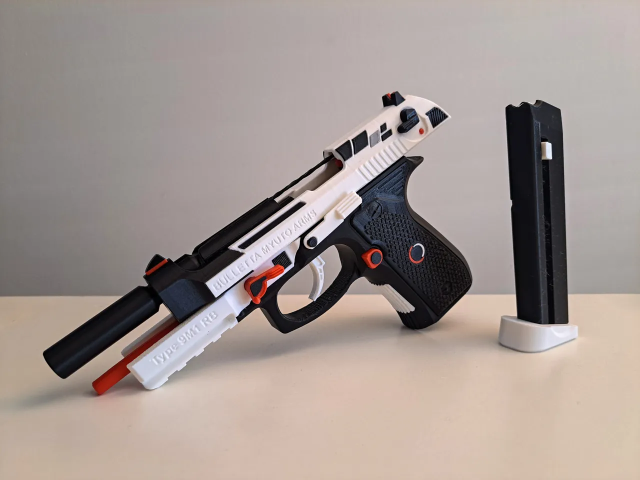 Beretta Dezastre - Functional Toy (Collab w Myuto) view 3