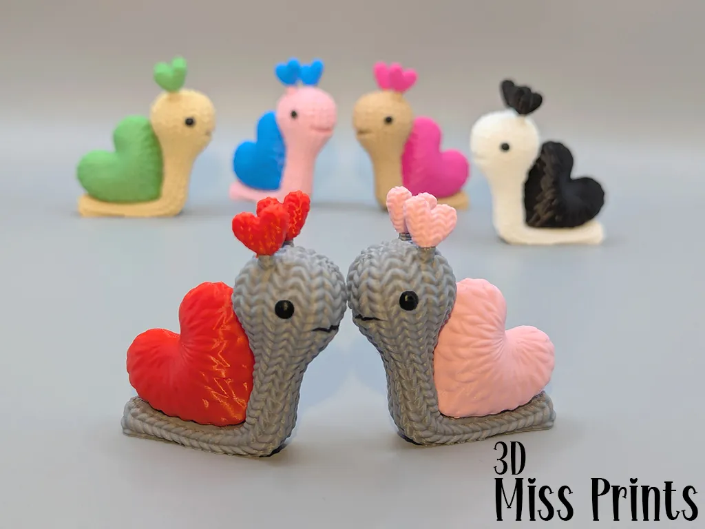 knitted Love Snails view 3