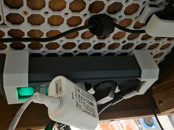 https://makerworld.bblmw.com/makerworld/model/USd41fe61f9bea26/design/2025-12-13_318317910892f8.jpg