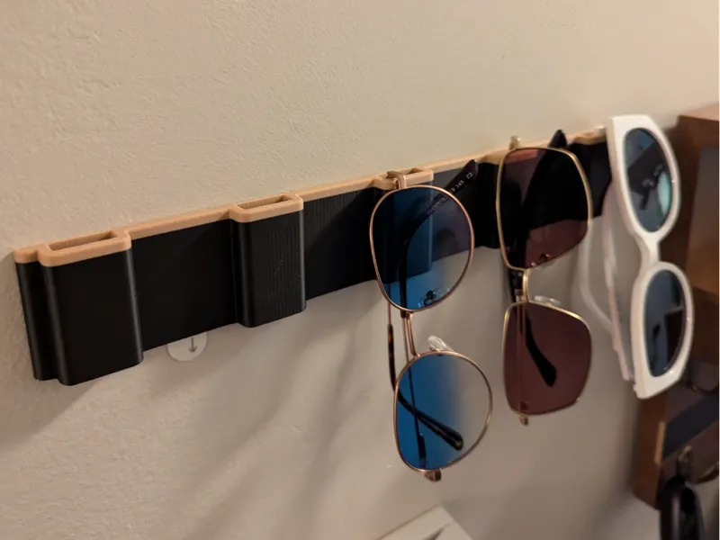 Glasses Wall Holder