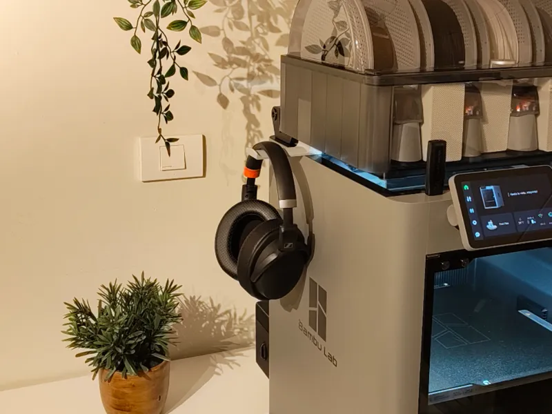 Headphone holder for AMS 2 Pro