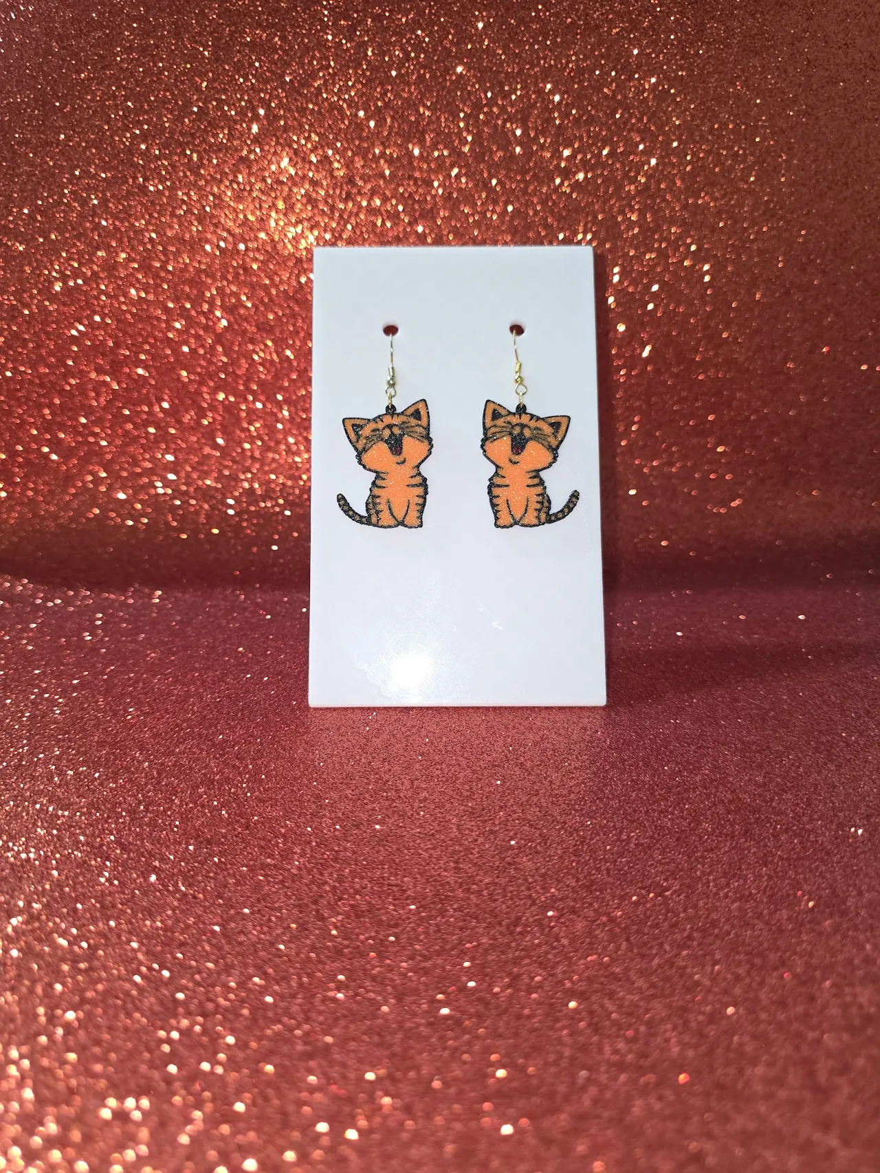 Happy cat earrings view 2