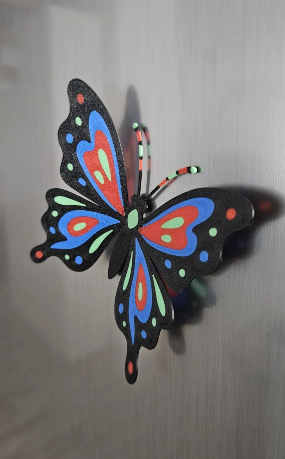 FloWs Butterfly – Colorful Splendor with Magnetic Power! - Free 3D ...