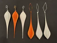Spiral Bauble (Teardrop) (3 wall)