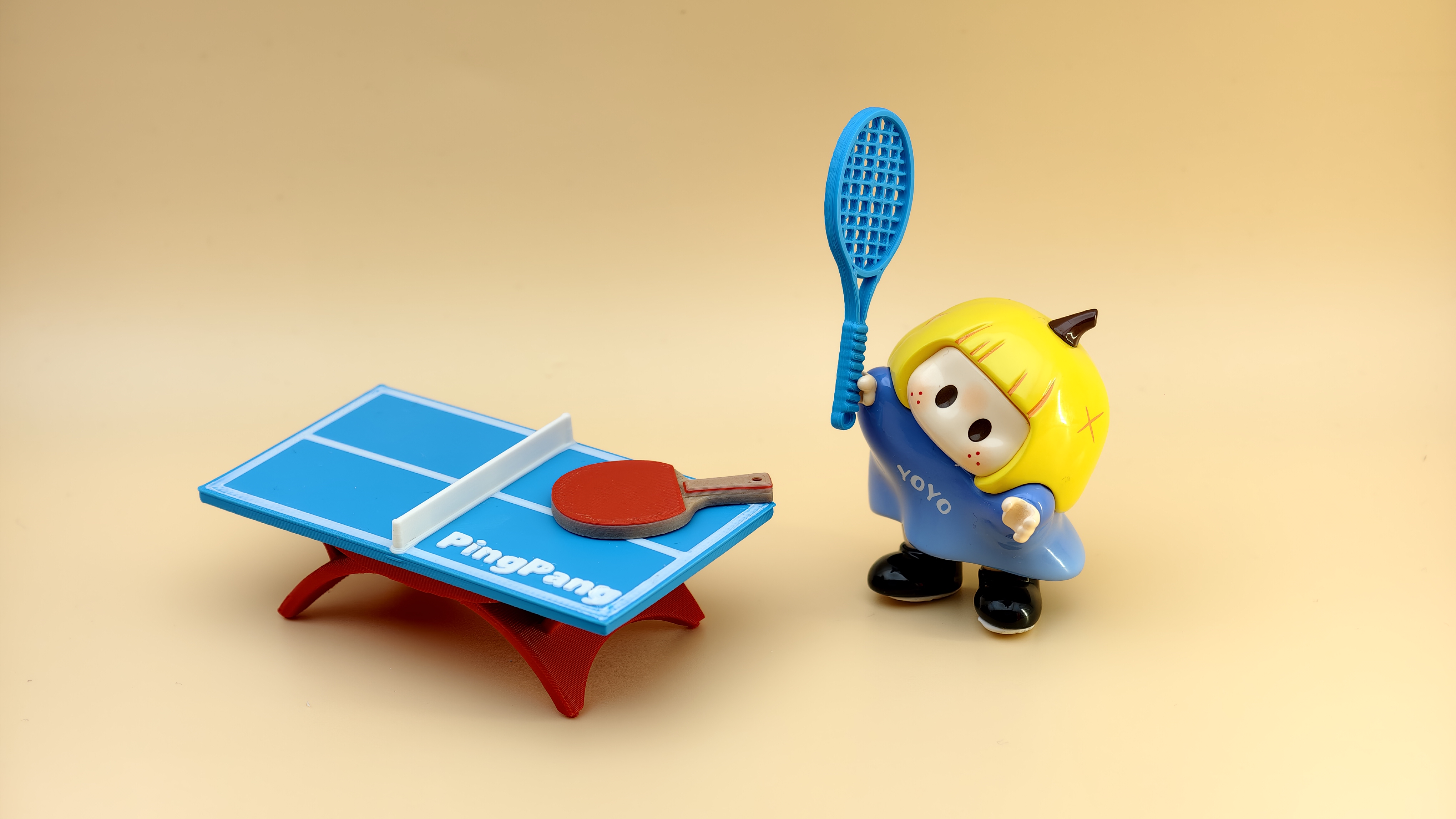 Miniatura 2 do modelo 3D yoyo酱爱运动（乒乓球桌、乒乓球拍、网球拍）