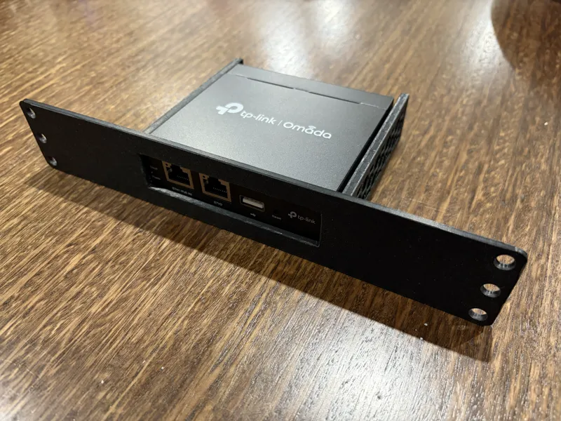 Lab Rax TP-Link Omada OC200 Controller