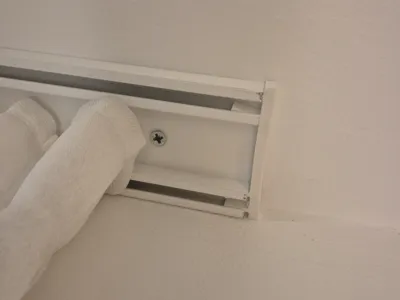 Curtain rail end caps - 41mm between pegs