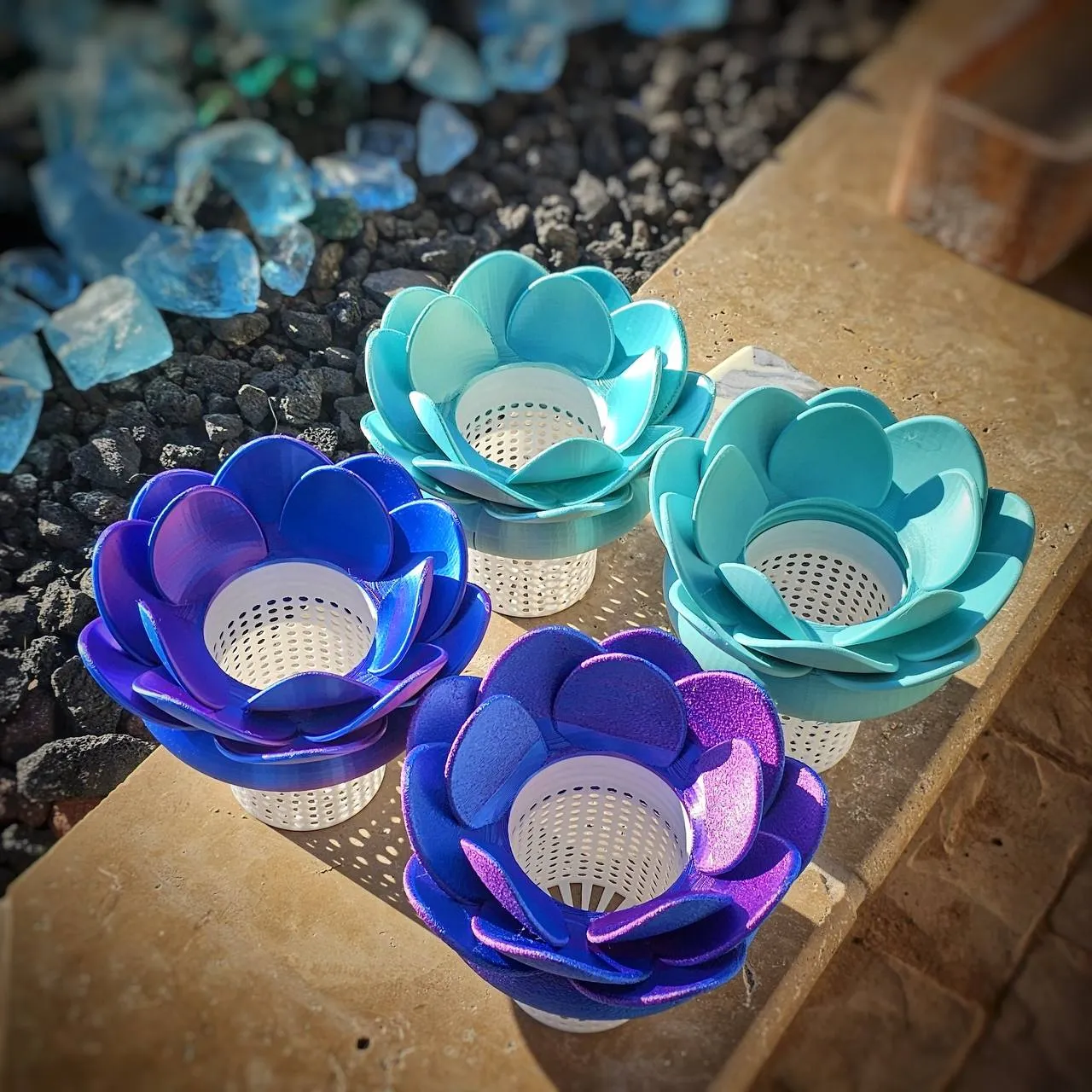 Flower Shaped Floating Can Cooler view 3
